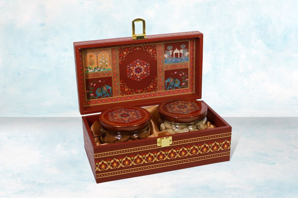 The Little Royal Jar Hamper
