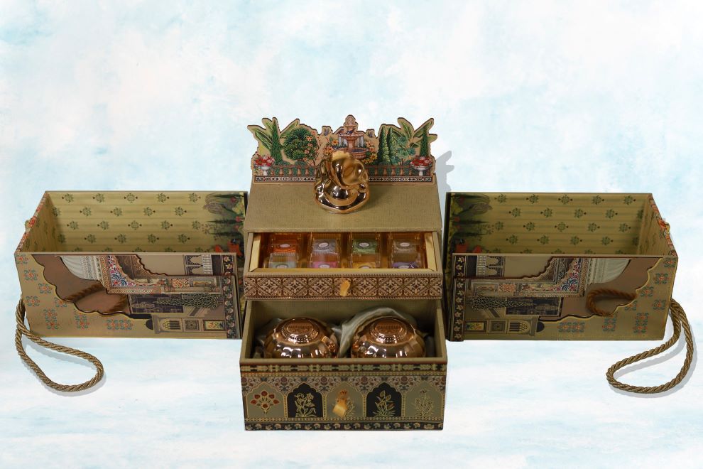 The Royal Treats Box
