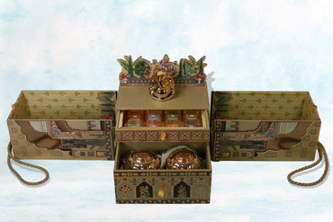 The Royal Treats Box