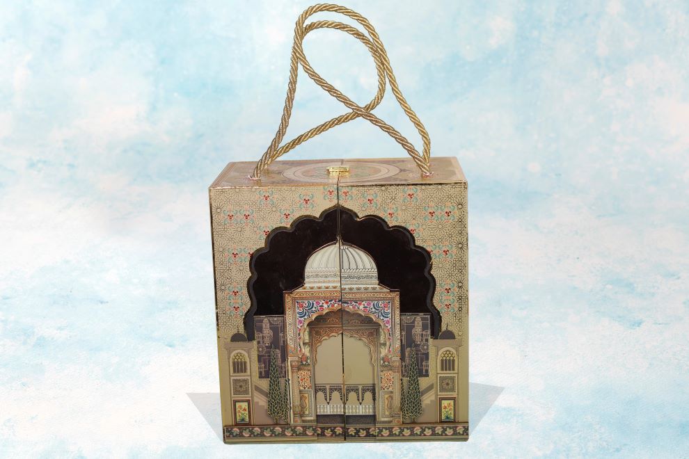 The Royal Treats Box