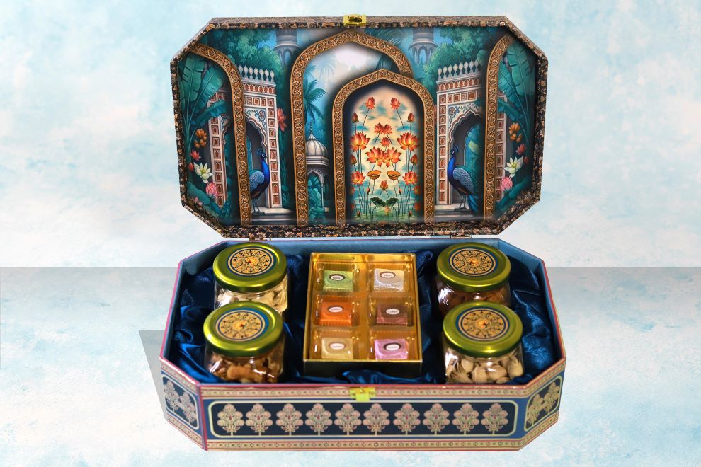 The Luxuries Blue Eye Hamper
