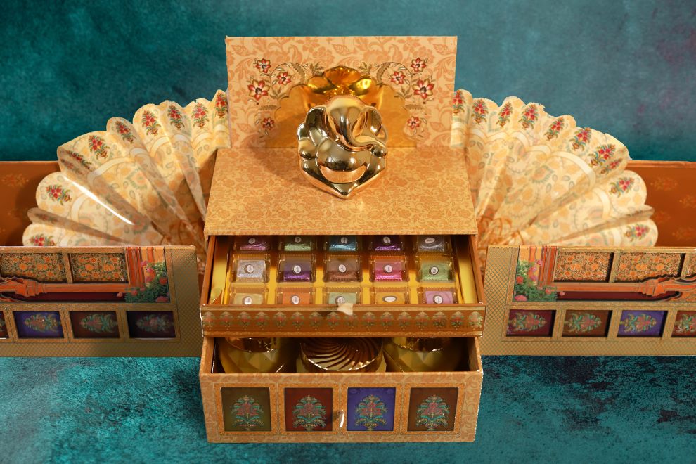 The Golden Luxe Box