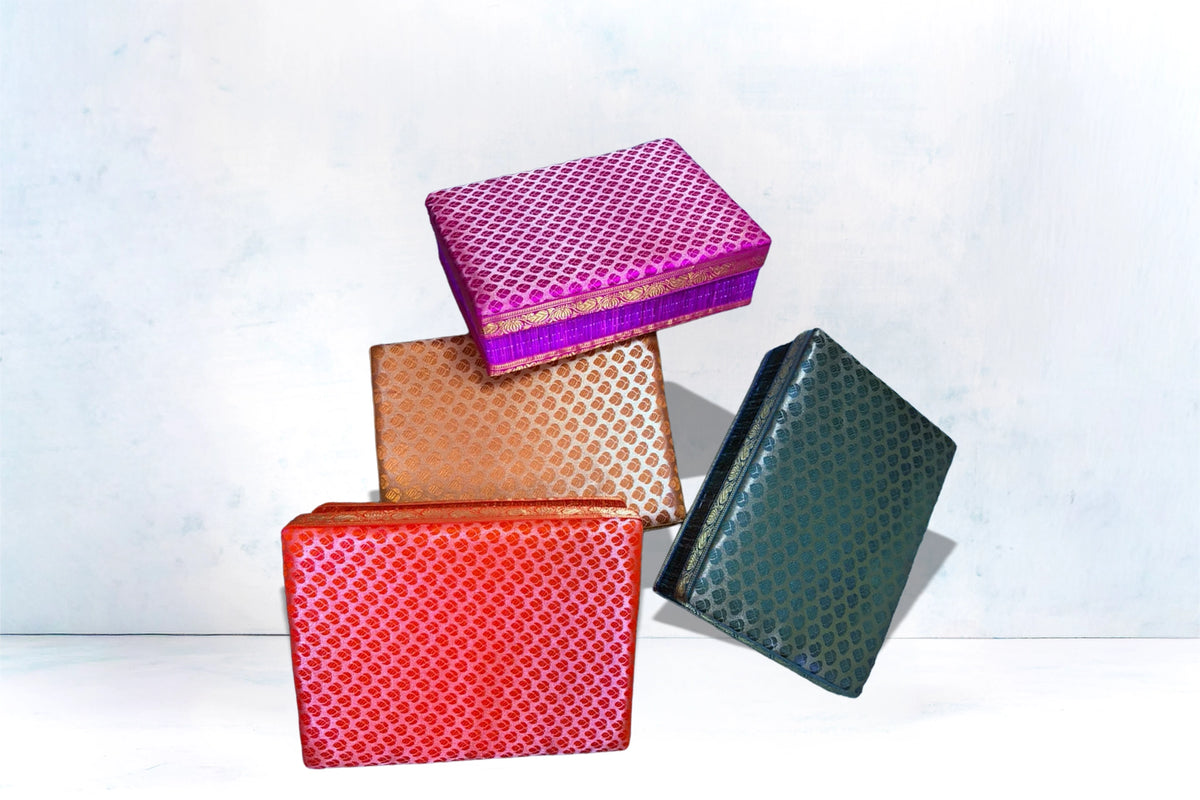 Korai Saree Box